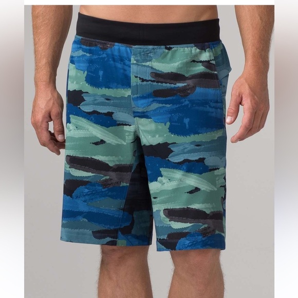 [36] Lululemon Core Short 11" Cactus Camo Desert Teal Vintage Green - Picture 1 of 8